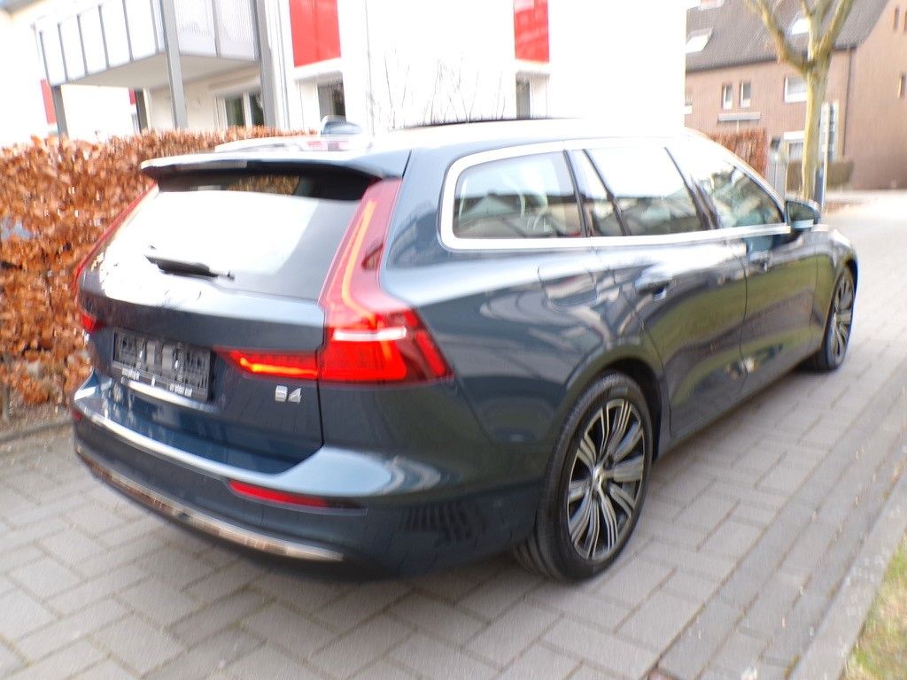 Volvo V60 2022