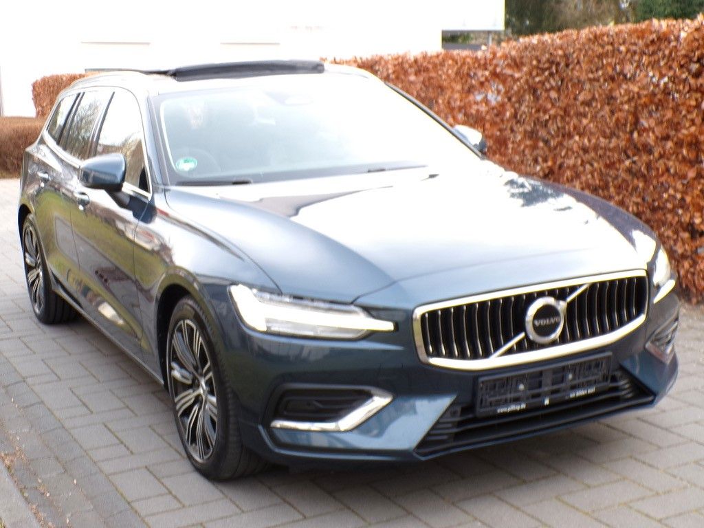 Volvo V60 2022