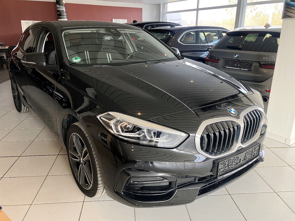 BMW 120 2022
