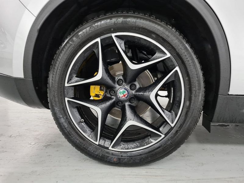 Alfa Romeo Stelvio 2021