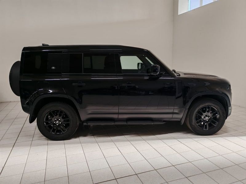 Land Rover Defender 2021