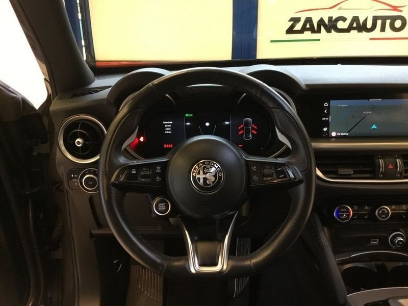 Alfa Romeo Stelvio 2025