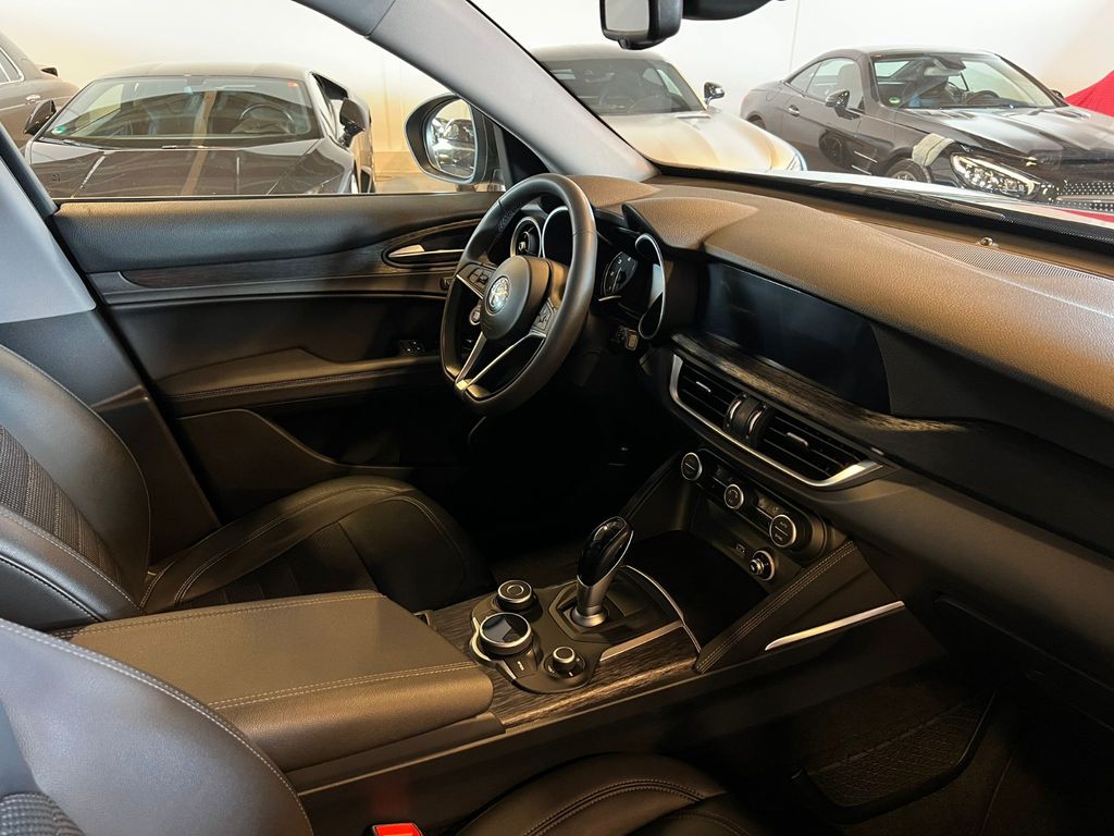 Alfa Romeo Stelvio 2020