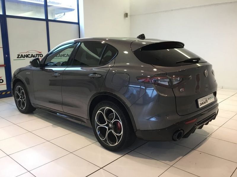 Alfa Romeo Stelvio 2025