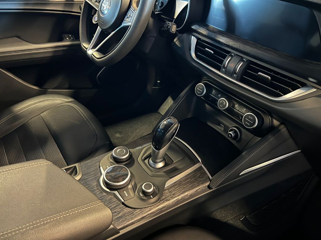 Alfa Romeo Stelvio 2020