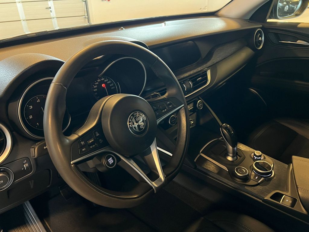 Alfa Romeo Stelvio 2020