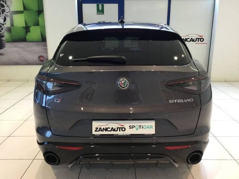 Alfa Romeo Stelvio 2025