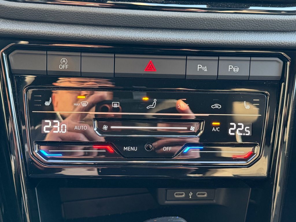 Volkswagen T-Roc 2024