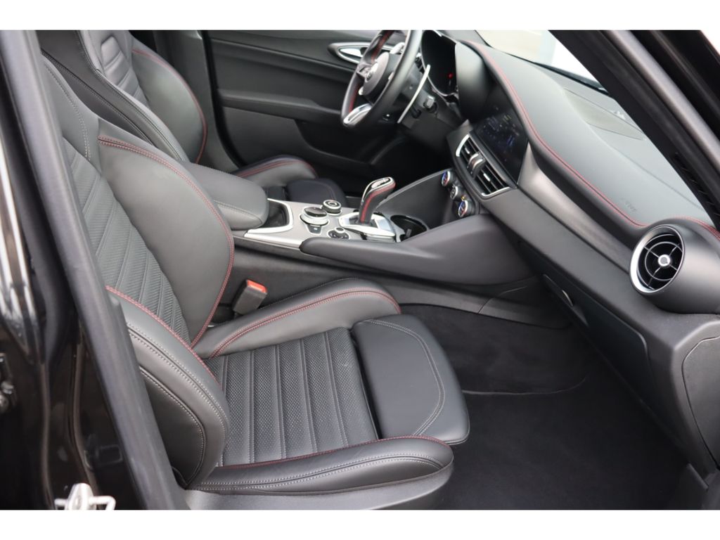 Alfa Romeo Giulia 2023