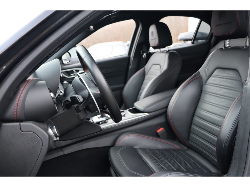 Alfa Romeo Giulia 2023