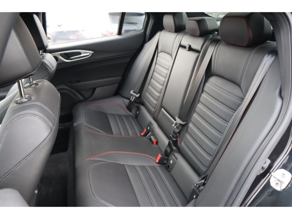 Alfa Romeo Giulia 2023