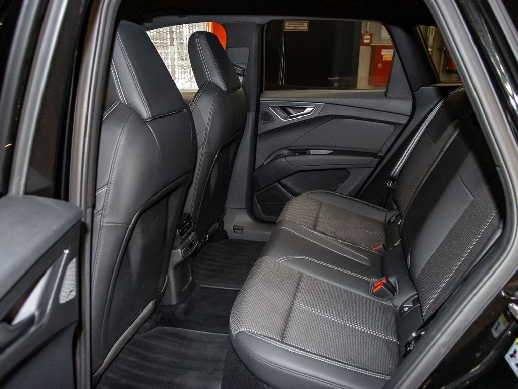 Audi Q4 e-tron 2023