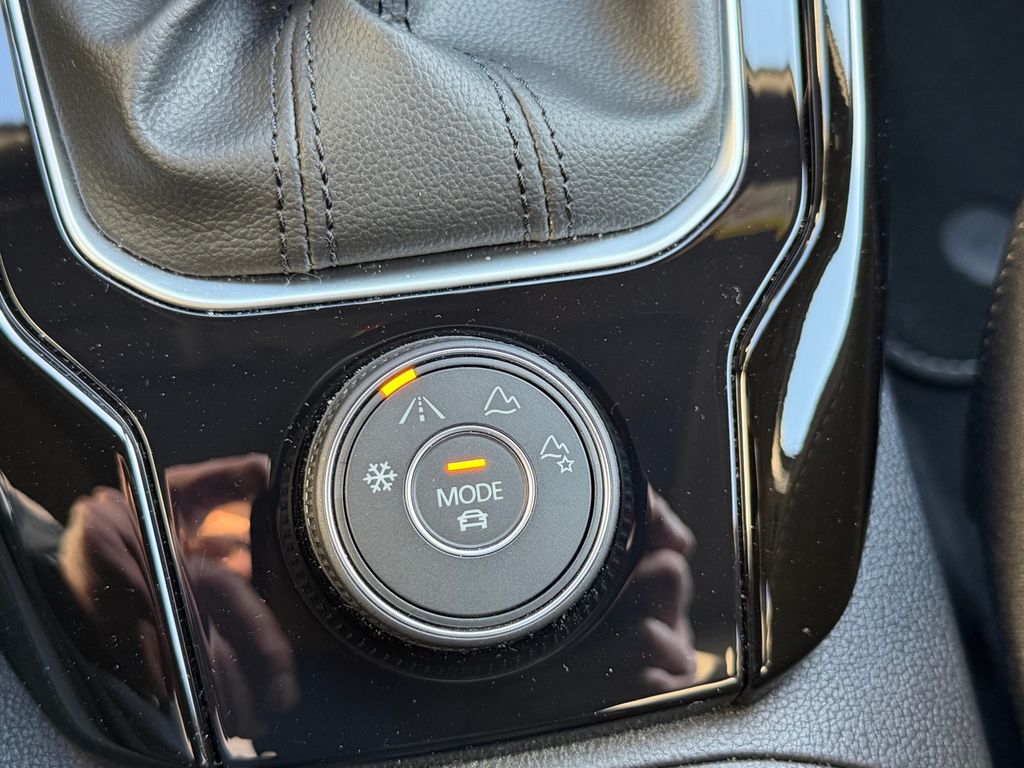 Volkswagen T-Roc 2024