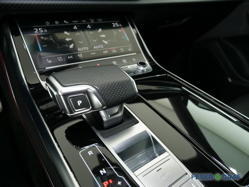 Audi RSQ8 2023