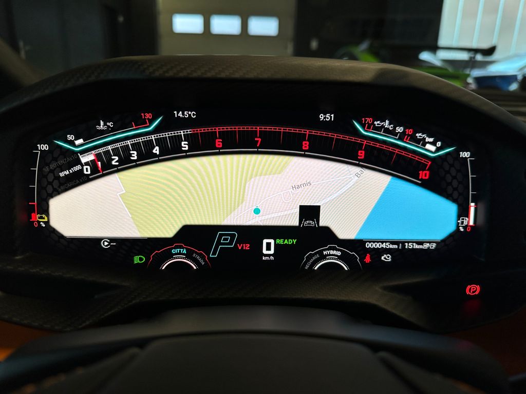 Lamborghini Revuelto