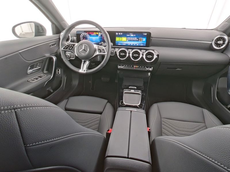 Mercedes-Benz A 250 2025