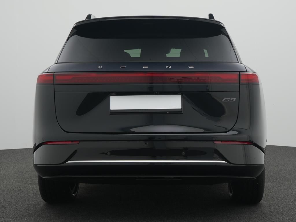 XPENG G9 2025