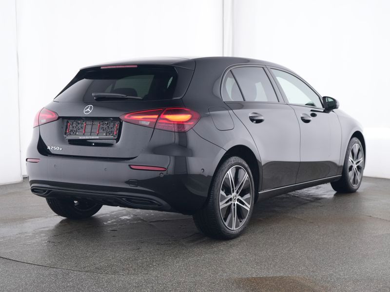 Mercedes-Benz A 250 2025