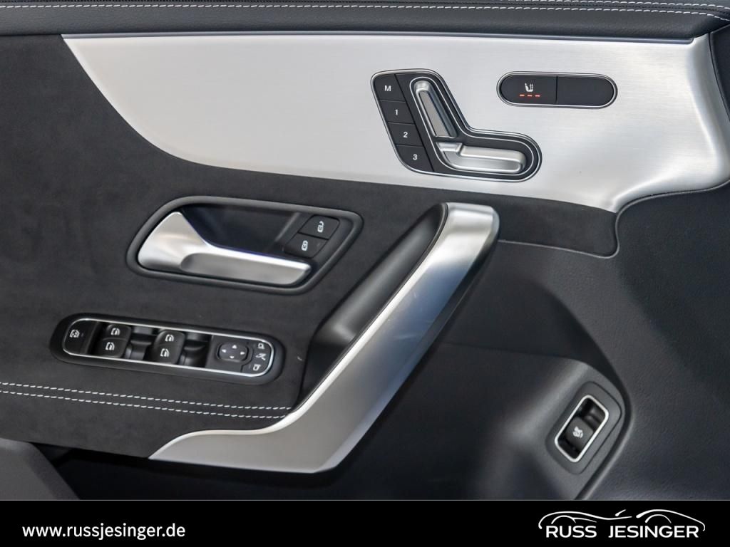 Mercedes-Benz CLA 220 2025