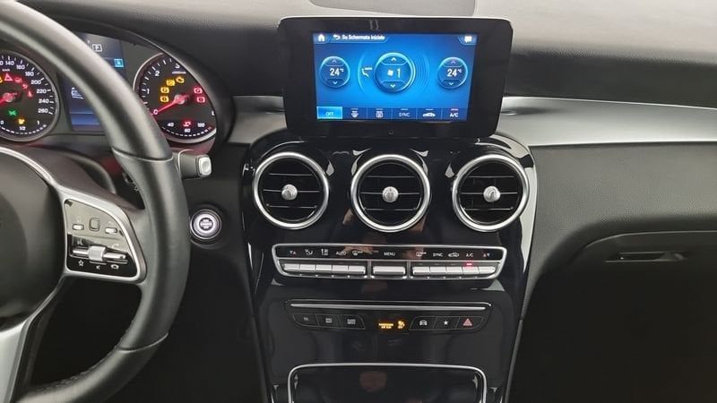 Mercedes-Benz GLC 220 2021