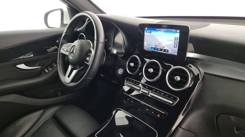 Mercedes-Benz GLC 220 2021