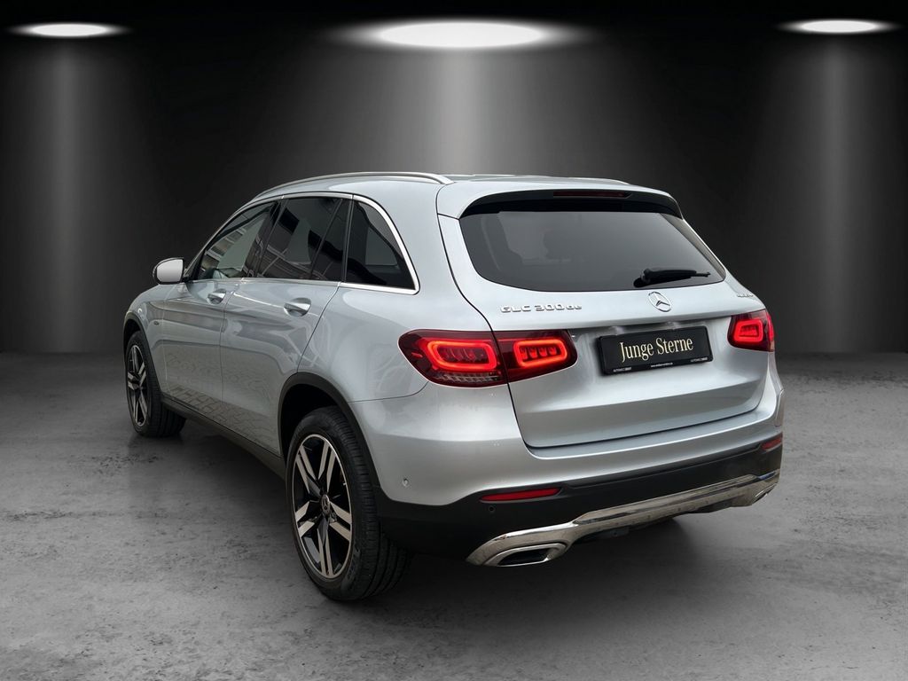 Mercedes-Benz GLC 300 2020