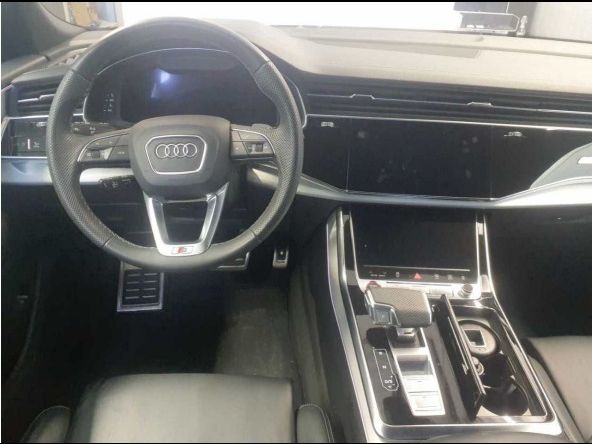 Audi SQ8 2023