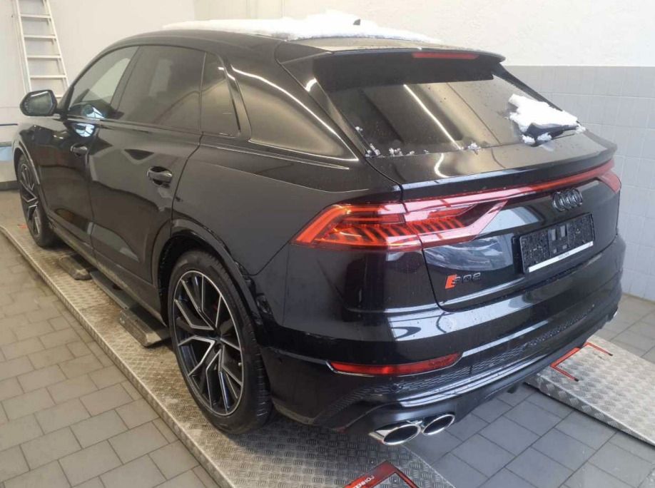 Audi SQ8 2023