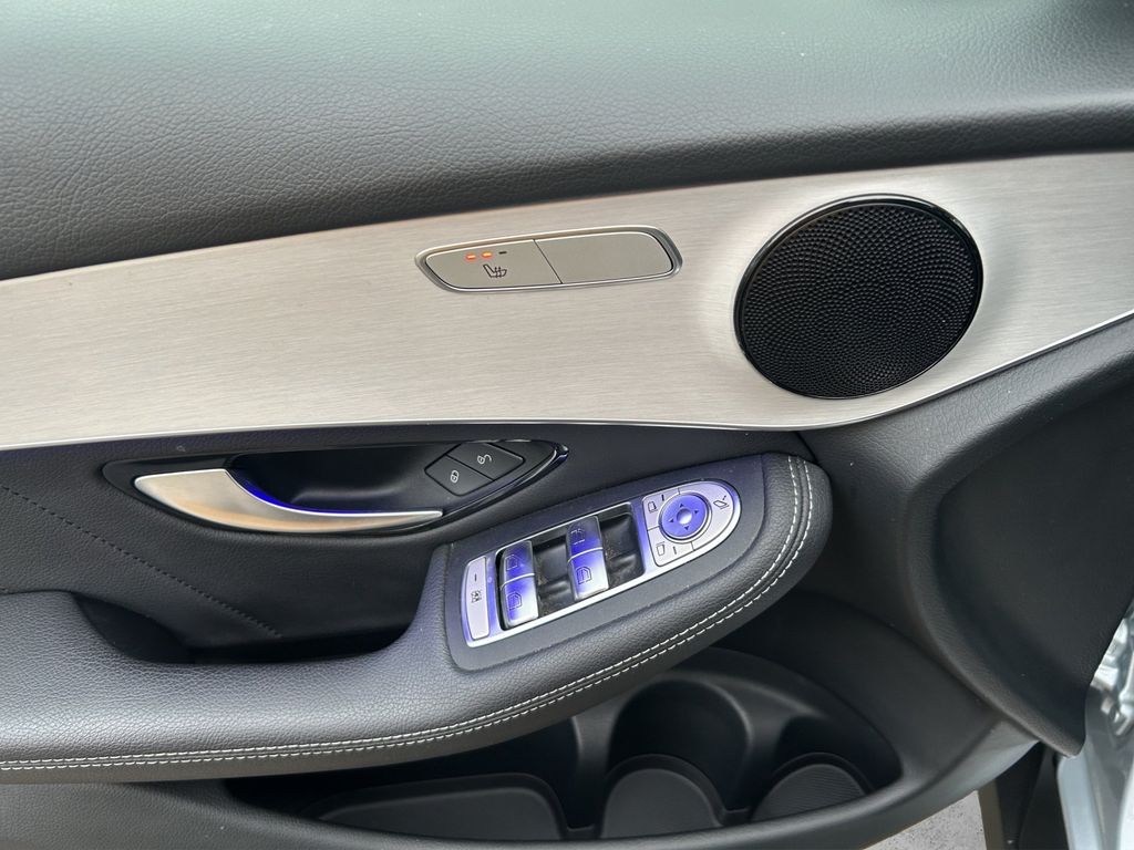 Mercedes-Benz GLC 300 2020