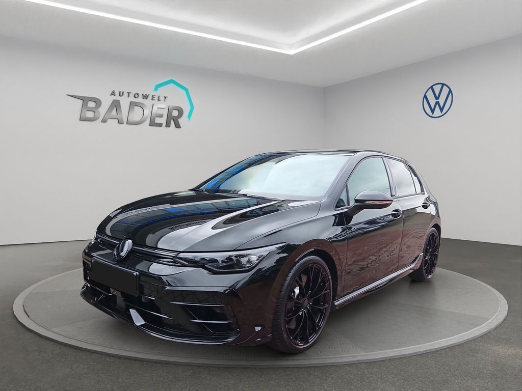 Volkswagen Golf 2025