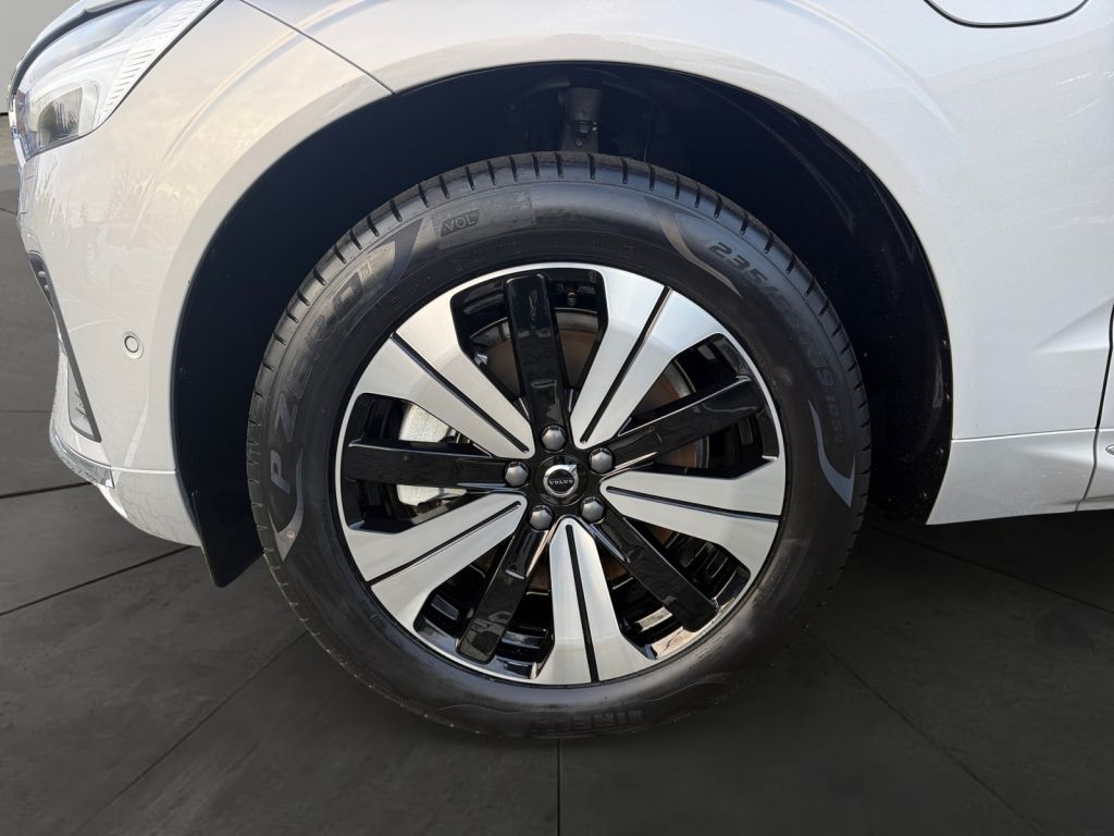 Volvo XC60 2025