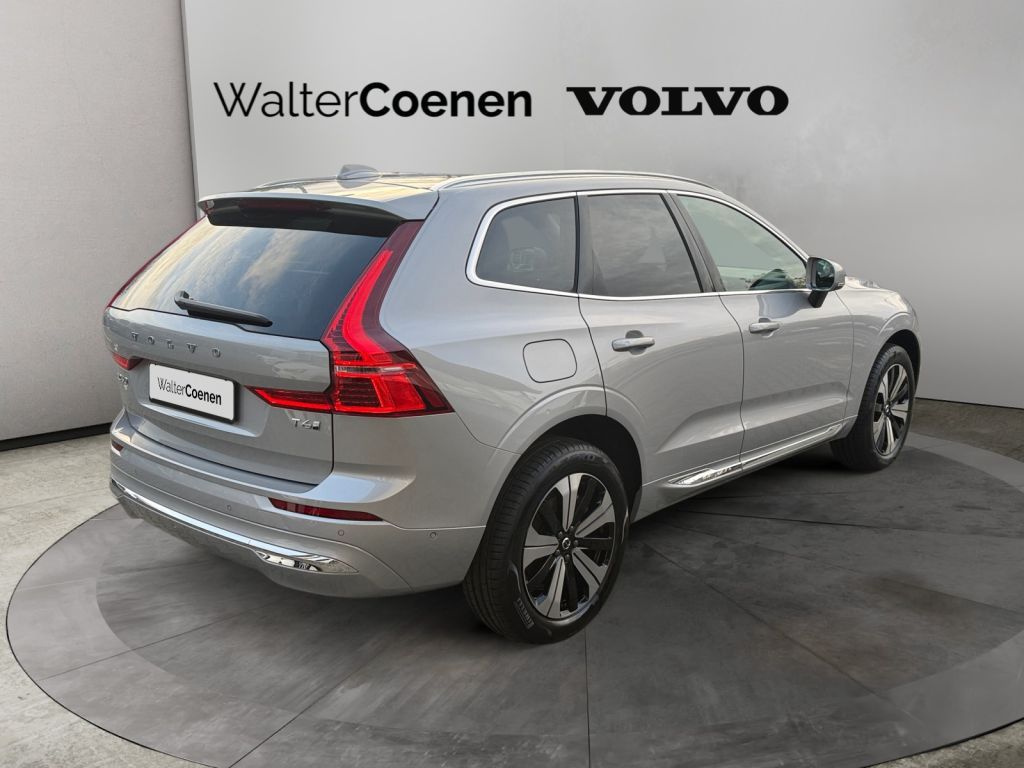 Volvo XC60 2025