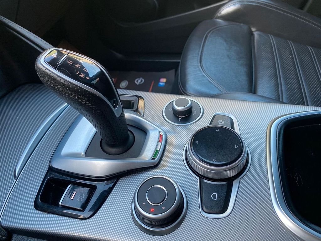 Alfa Romeo Stelvio 2022