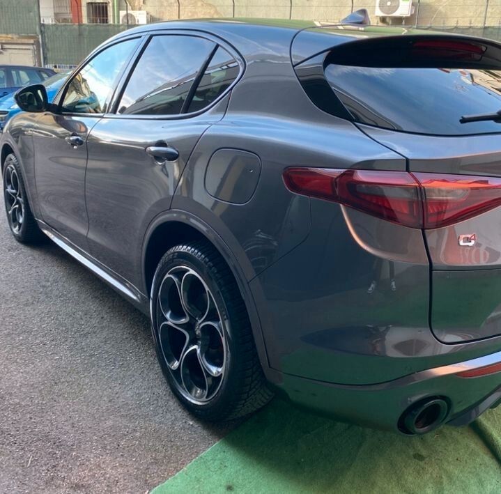 Alfa Romeo Stelvio 2022