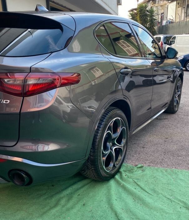 Alfa Romeo Stelvio 2022