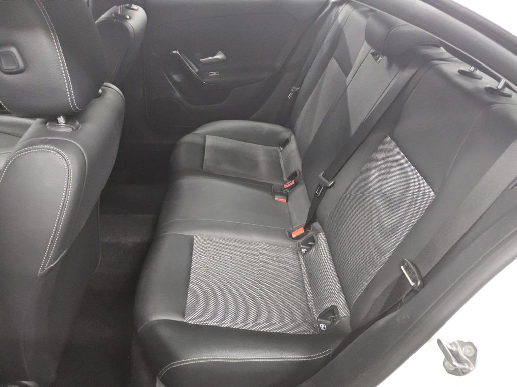 Mercedes-Benz CLA 200 2020