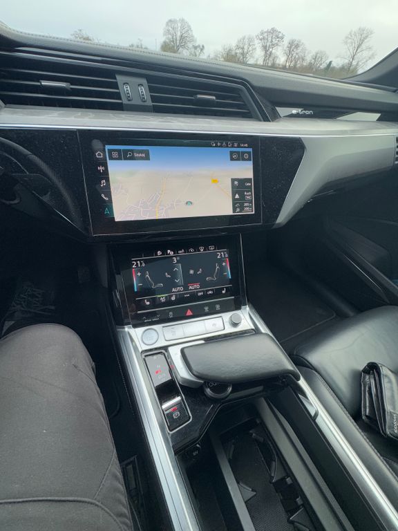 Audi e-tron 2020