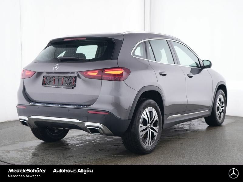 Mercedes-Benz GLA 200 2024