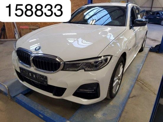 BMW 330 2022