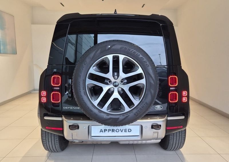 Land Rover Defender 2023