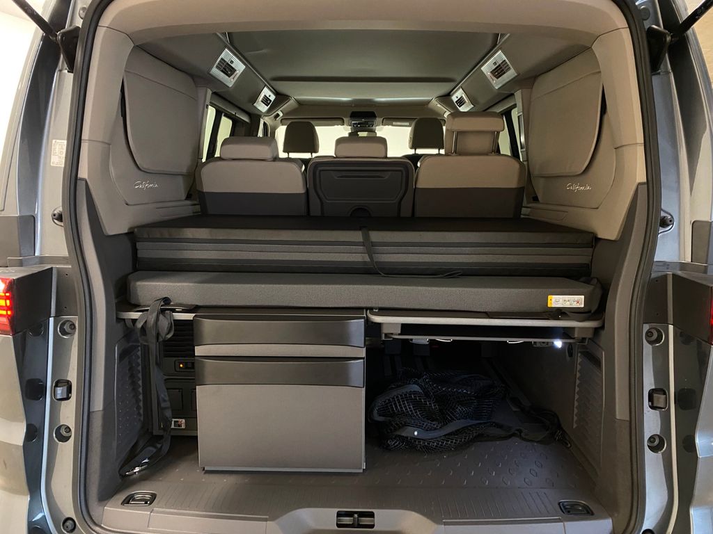 Volkswagen T7 California 2024