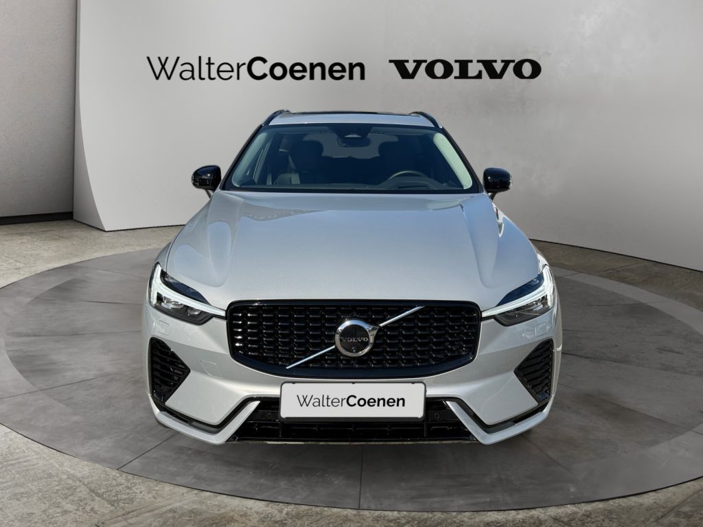 Volvo XC60 2025