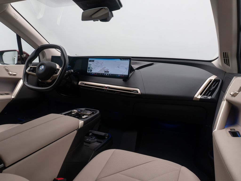 BMW iX 2023