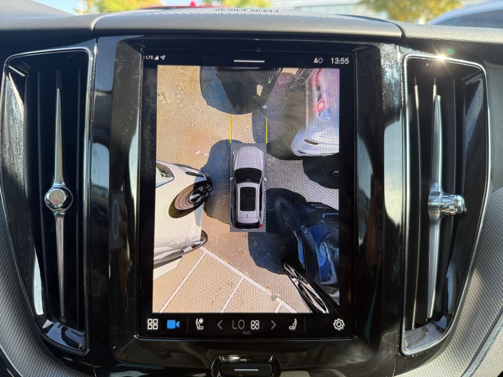 Volvo XC60 2025
