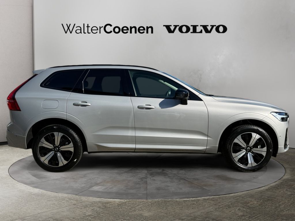 Volvo XC60 2025