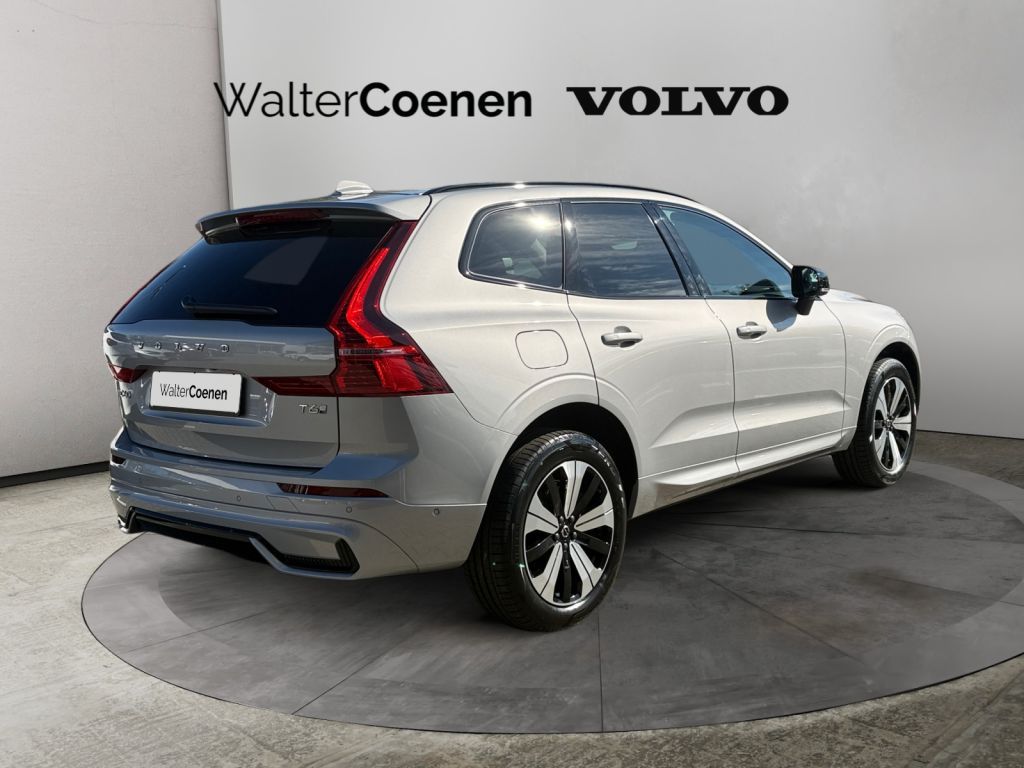 Volvo XC60 2025