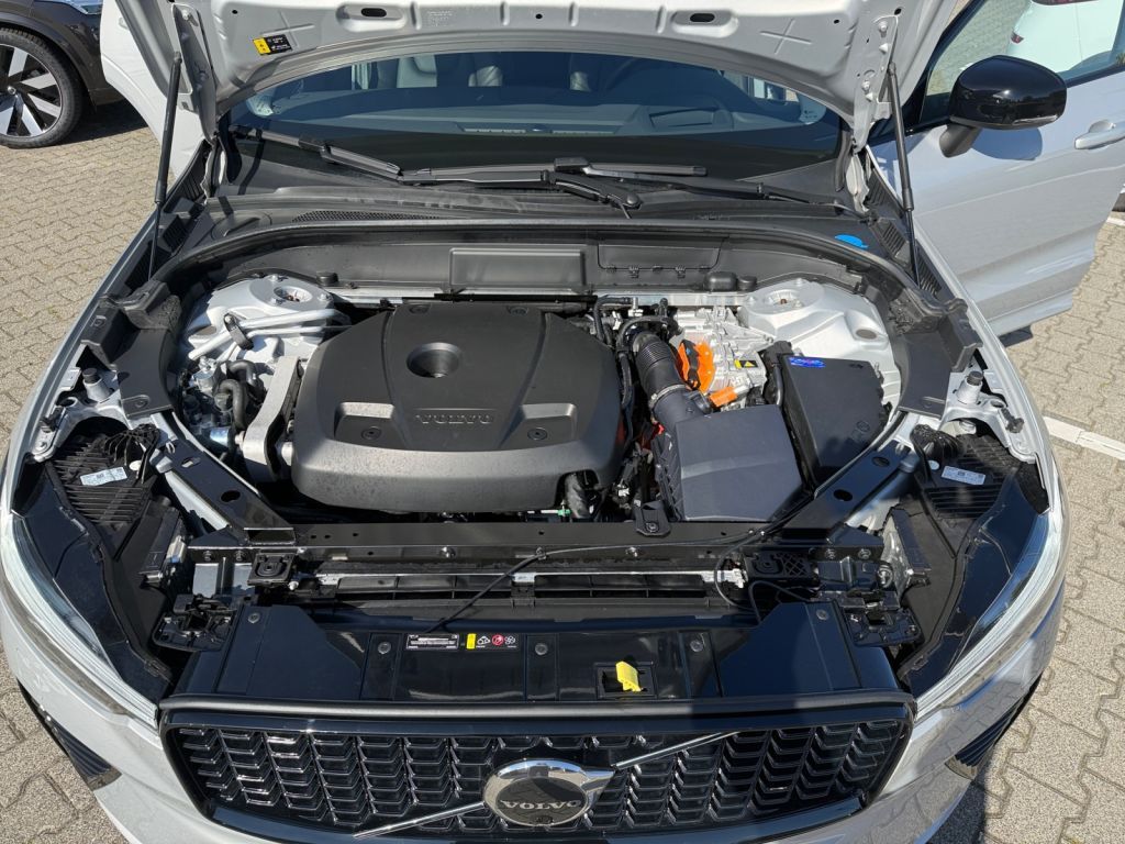 Volvo XC60 2025