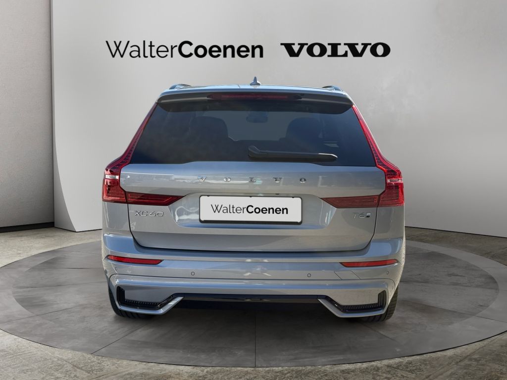 Volvo XC60 2025