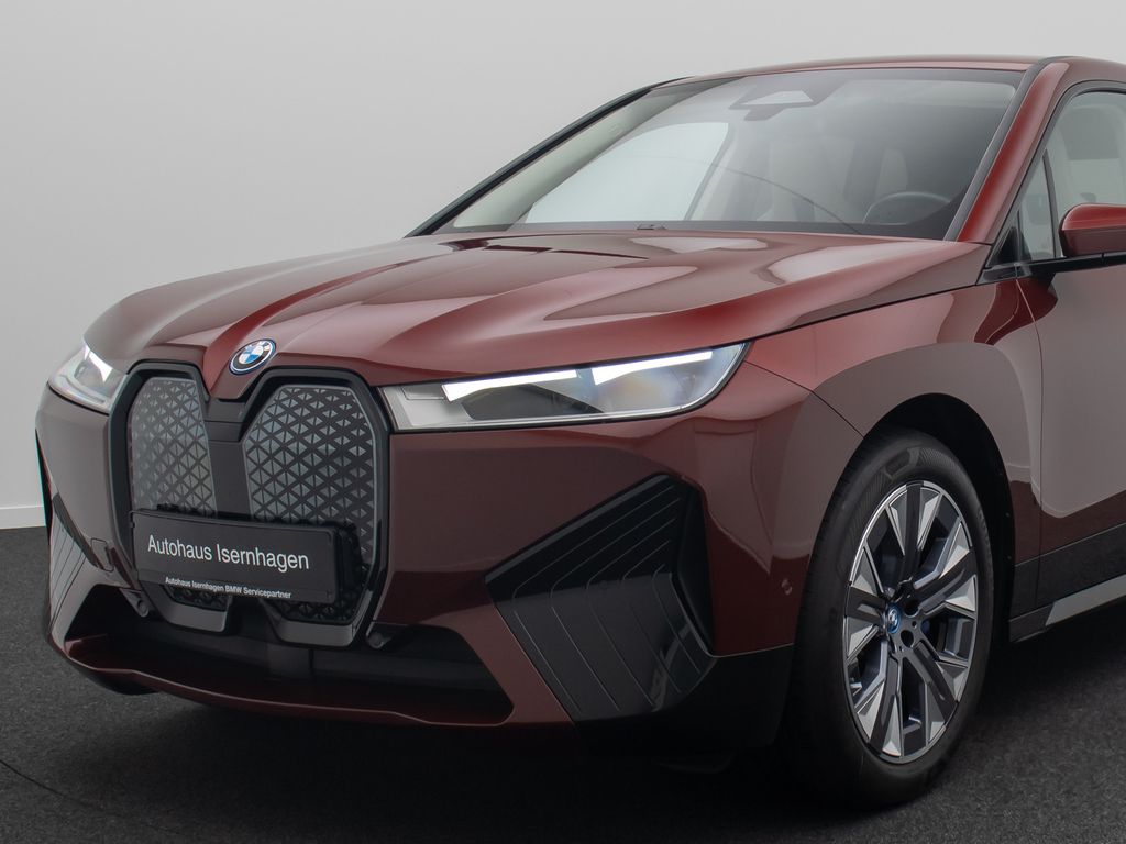 BMW iX 2023