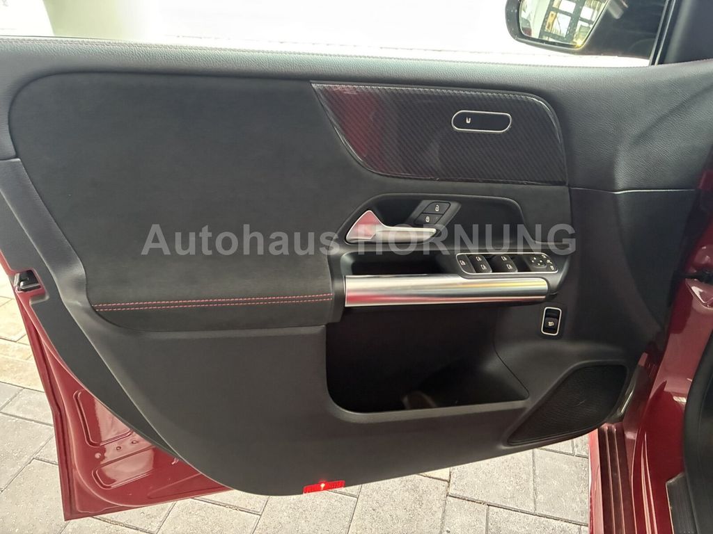 Mercedes-Benz B 220 2022